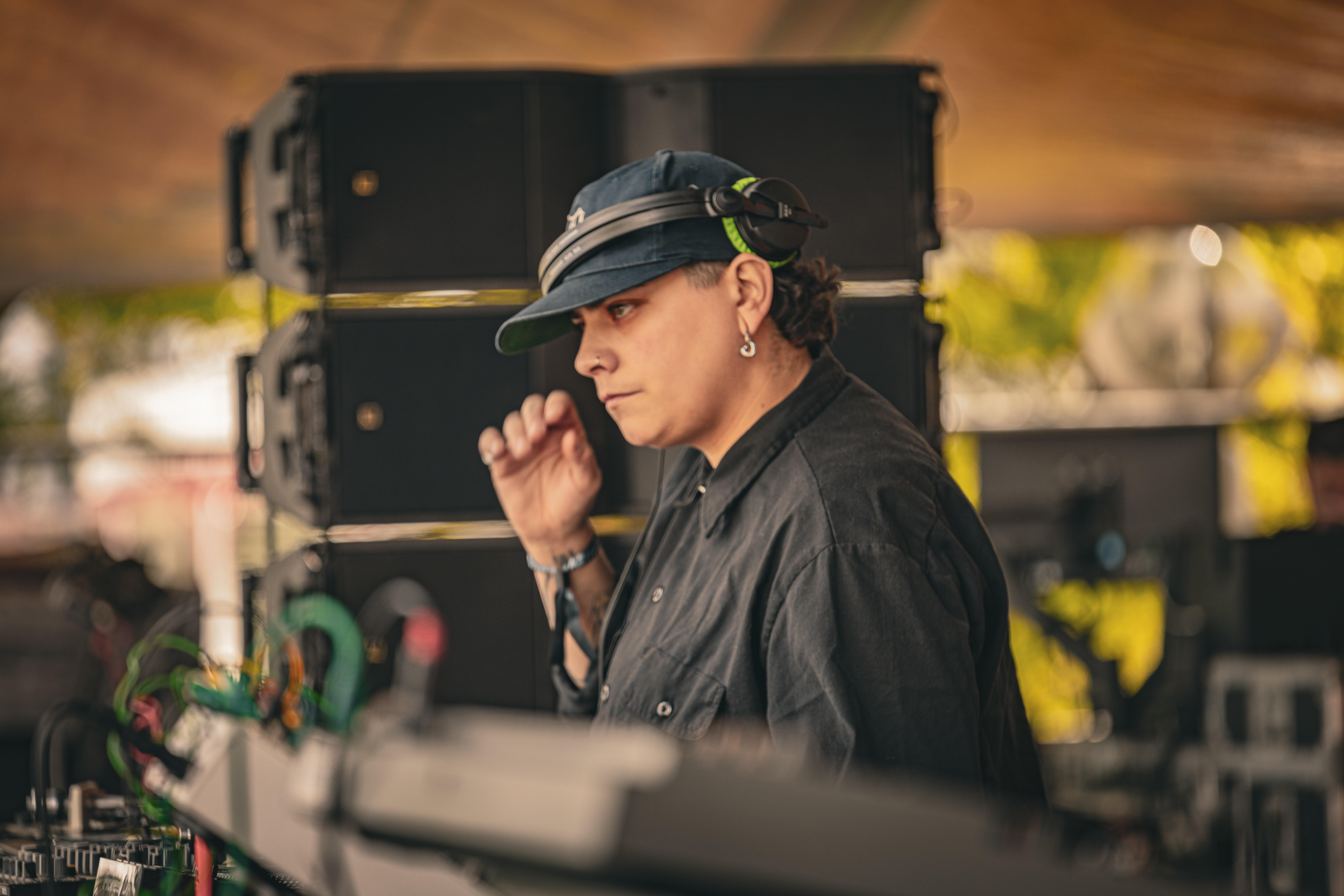 ArtistProfileAshtonSwintonLoren.EmanBates